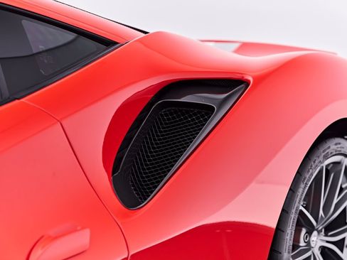 Used 2020 Ferrari 488 Pista Coupe RWD image 37