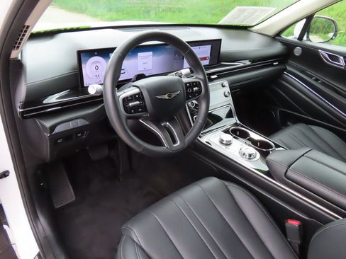 Used 2025 Genesis GV80 2.5T Standard AWD/4WD image 22