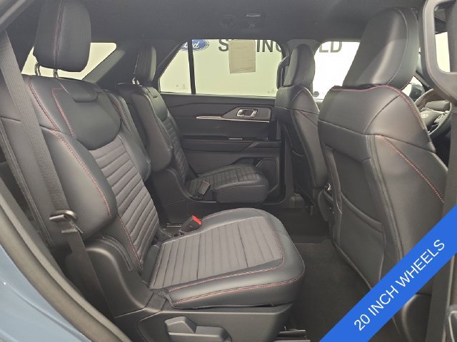 New 2026 Ford Explorer ST-Line AWD/4WD image 14