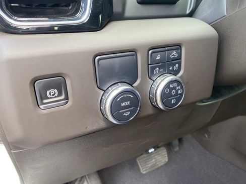 Used 2024 GMC Sierra 1500 Denali RWD image 20