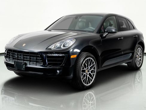 Used 2018 Porsche Macan S image 19