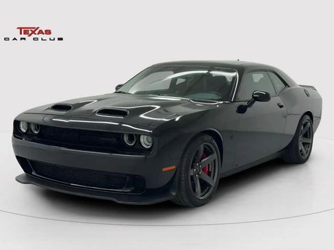 Used 2022 Dodge Challenger SRT Hellcat w/ Plus Package image 3