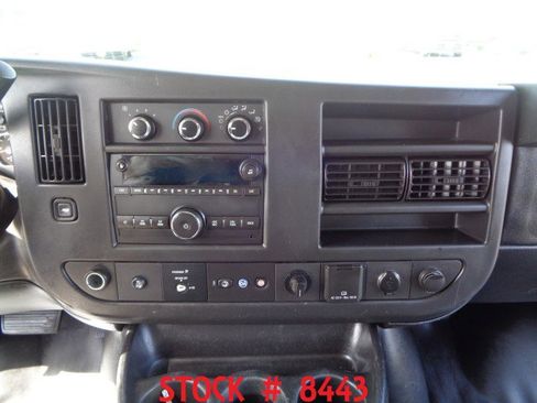 Used 2016 Chevrolet Express 3500 image 18