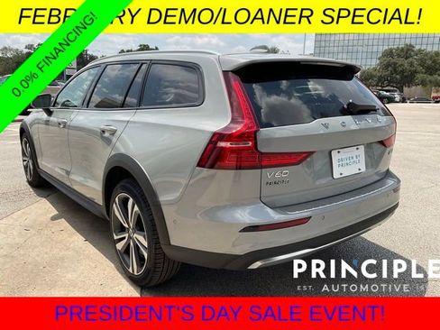 New 2026 Volvo V60 B5 Cross Country Plus w/ Protection Package Premier image 8