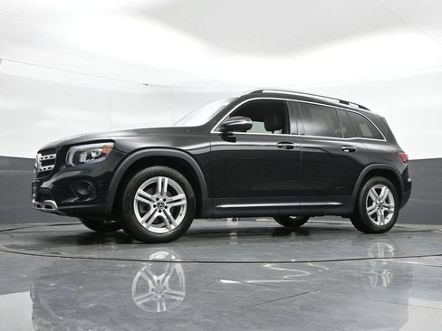 Used 2023 Mercedes-Benz GLB 250 4MATIC image 46