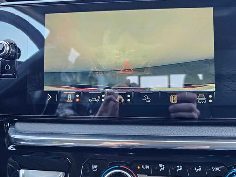 New 2026 GMC Sierra 3500 Denali AWD/4WD image 26