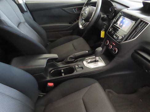 Used 2021 Subaru Crosstrek 2.0i AWD/4WD image 23
