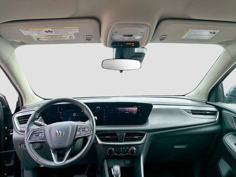 Used 2024 Buick Encore GX Preferred w/ Comfort Package FWD image 18