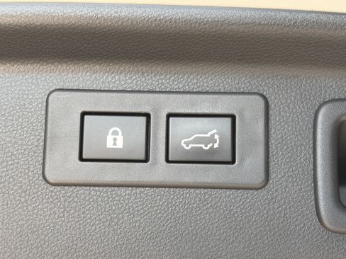 Certified 2023 Subaru Forester Touring AWD/4WD image 17