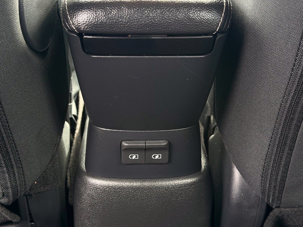 Certified 2025 Nissan Kicks Play S FWD image 14