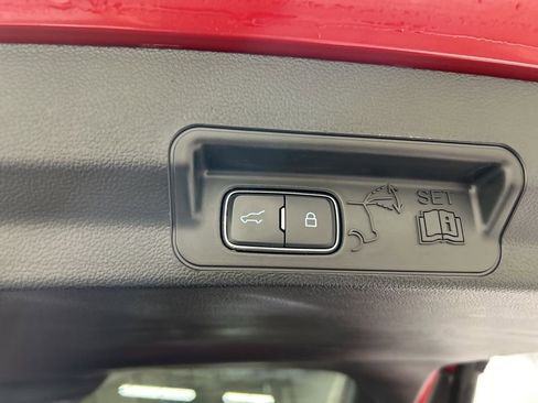 Certified 2024 Ford Explorer Limited w/ Equipment Group 301A AWD/4WD image 32