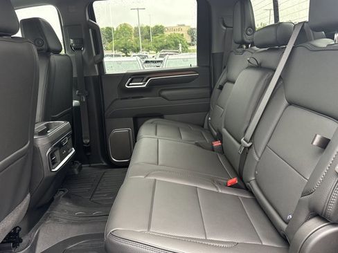 New 2026 GMC Sierra 2500 Denali w/ Denali Reserve Package AWD/4WD image 6