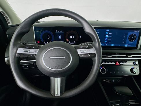 Used 2026 Hyundai Tucson SEL image 11