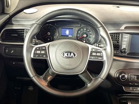 Used 2020 Kia Sorento LX w/ LX I4 Convenience Package AWD/4WD image 13