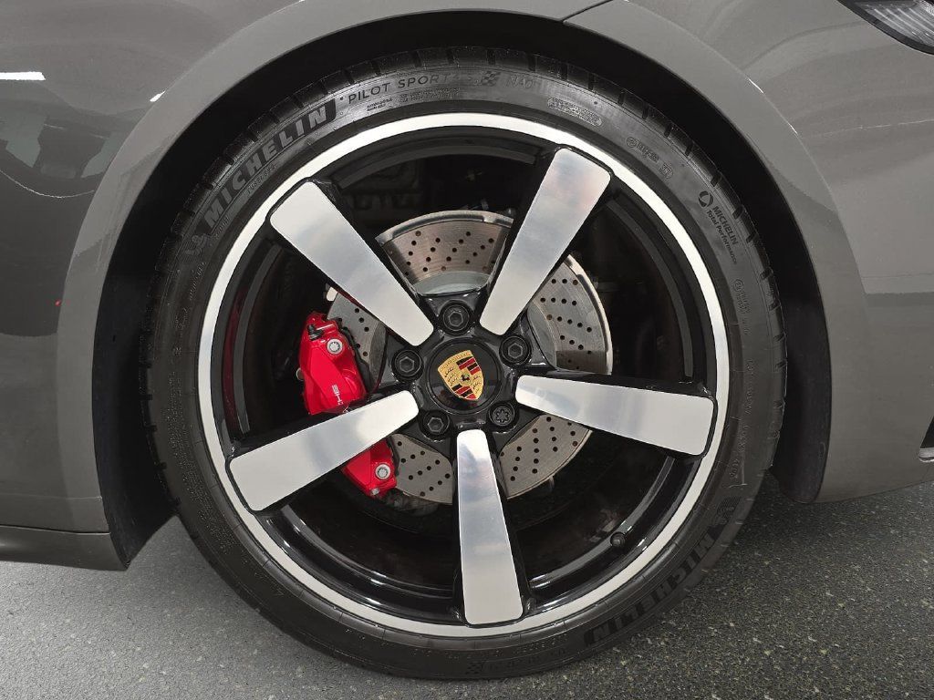 Certified 2024 Porsche 911 Carrera 4S AWD/4WD image 13