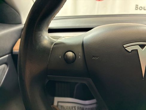 Used 2019 Tesla Model 3 Mid Range RWD image 29