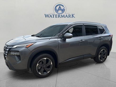 Certified 2026 Nissan Rogue SV w/ SV Premium Package FWD image 2