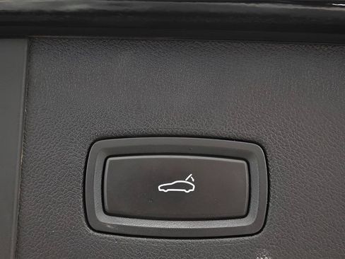 Used 2019 Porsche Cayenne AWD/4WD image 18