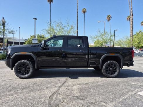 New 2026 GMC Sierra 2500 Denali w/ Denali Reserve Package AWD/4WD image 8