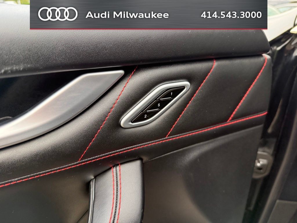 Used 2021 Maserati Levante AWD/4WD image 20