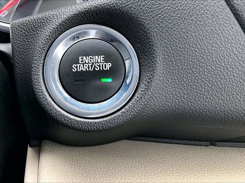 Used 2018 Buick Regal Essence image 33