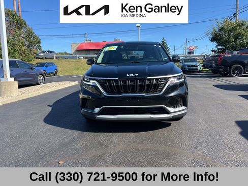 Certified 2024 Kia Carnival LX image 4