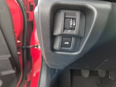 Used 2023 Toyota GR86 RWD image 12
