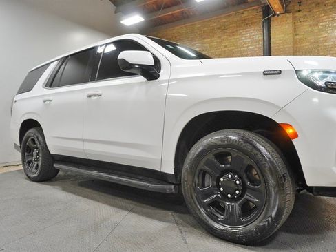 Used 2022 Chevrolet Tahoe 2WD w/ Remote Keyless Entry Package image 9
