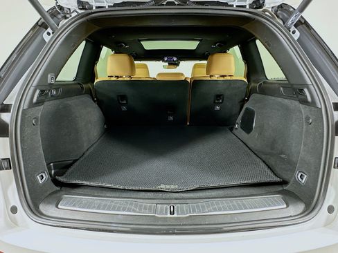 Used 2022 Jeep Grand Cherokee Summit w/ Luxury Tech Group V image 30