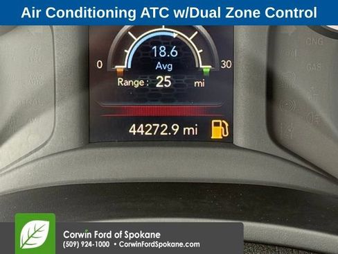 Used 2024 RAM 2500 Tradesman w/ Chrome Appearance Group AWD/4WD image 4