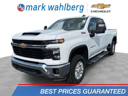 Used 2024 Chevrolet Silverado 2500 LT AWD/4WD image 1