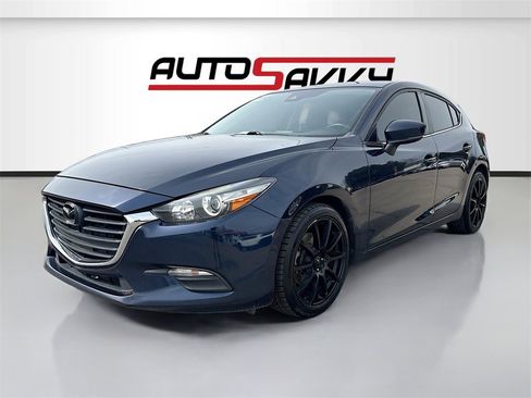 Used 2018 MAZDA MAZDA3 Touring image 3