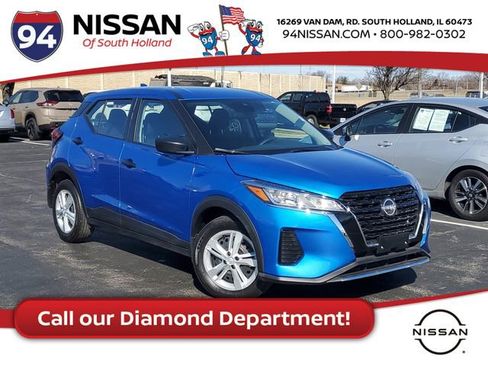 Certified 2025 Nissan Kicks Play S image 1