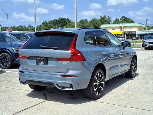 Certified 2024 Volvo XC60 B5 Plus w/ Protection Package Premier AWD/4WD image 7