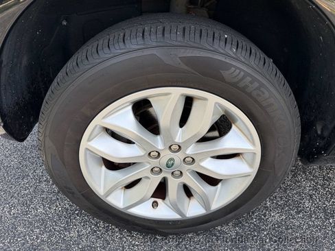 Used 2014 Land Rover LR2 AWD/4WD image 83