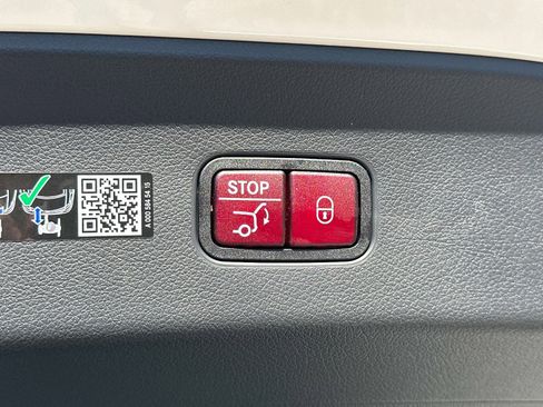 New 2026 Mercedes-Benz GLC 300 GLC 300 4MATIC Coupe image 12