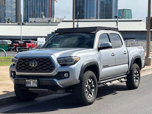Used 2022 Toyota Tacoma TRD Off-Road image 1