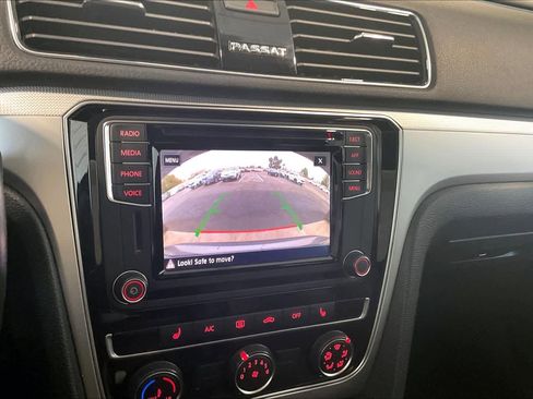 Used 2019 Volkswagen Passat 2.0T Wolfsburg image 22