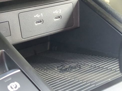 New 2026 Nissan Kicks SV w/ Charging Package FWD image 20
