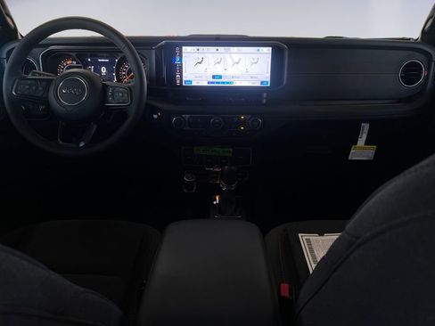 New 2025 Jeep Wrangler Unlimited Rubicon w/ Steel Bumper Group image 12