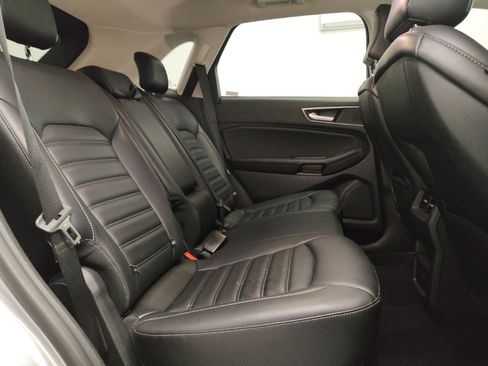 Used 2024 Ford Edge SEL image 19