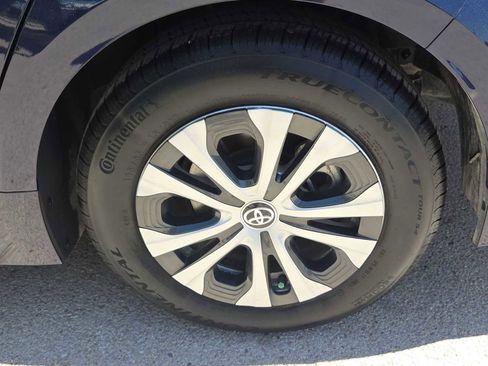 Used 2021 Toyota Corolla LE FWD image 12