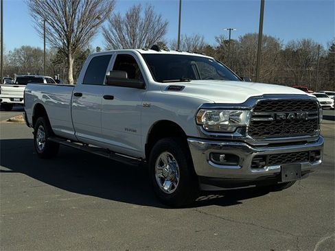 Used 2022 RAM 2500 Tradesman w/ Chrome Appearance Group image 14