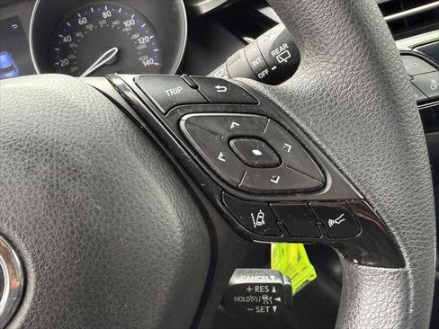 Certified 2019 Toyota C-HR LE FWD image 23