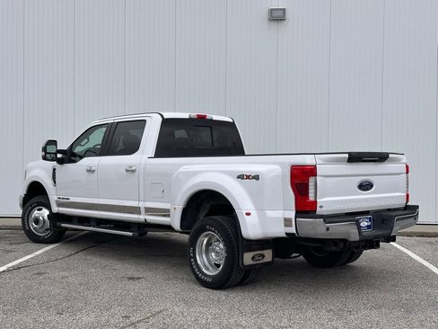 Used 2019 Ford F350 Lariat w/ Lariat Ultimate Package image 3