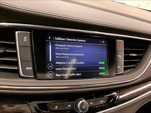 Used 2021 Buick Enclave Avenir w/ Avenir Technology Package FWD image 38