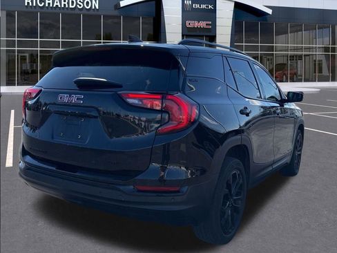 Used 2021 GMC Terrain SLE w/ Driver Convenience Package image 4