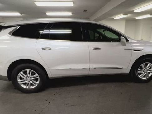 Certified 2021 Buick Enclave Essence w/ Sound and Sites Package image 9