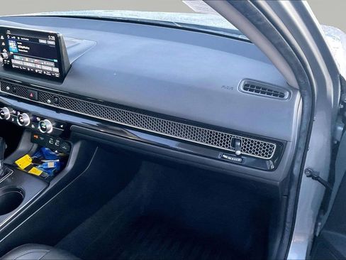 Used 2024 Honda Civic Touring image 28