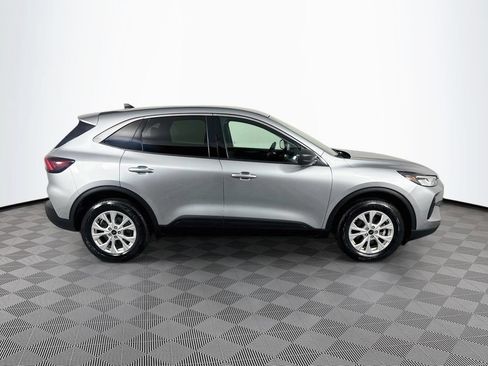 Used 2023 Ford Escape Active AWD/4WD image 8